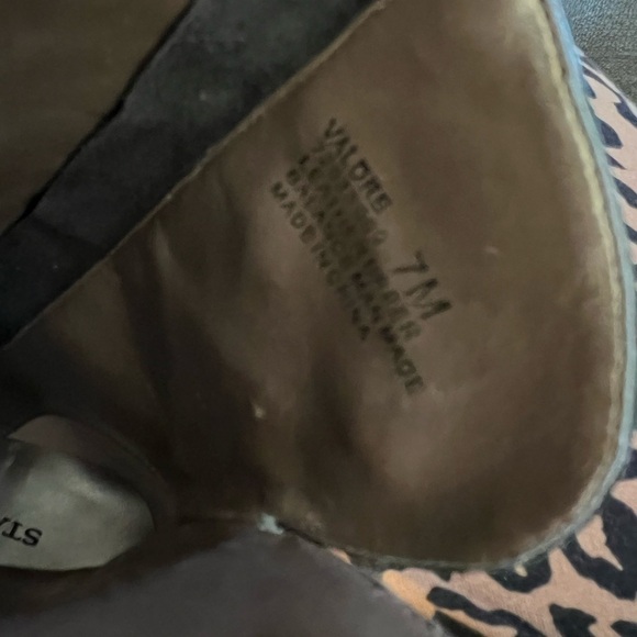 Stacy Adams black croc stiletto booties - Picture 8 of 9